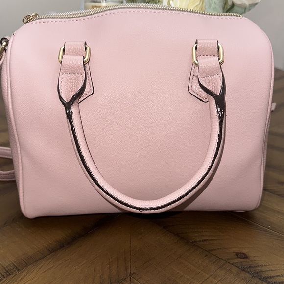 Viral PINK juicy couture crossbody purse 🩷💕💞 - Picture 3 of 6